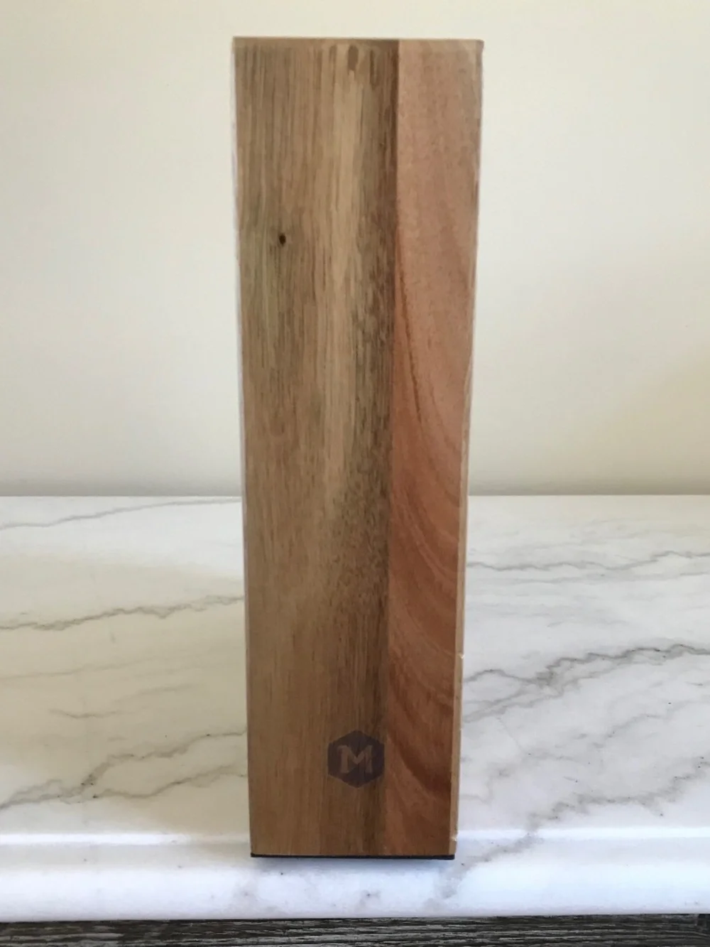 MARCELLIN MAGNETIC ACACIA WOOD KNIFE BLOCK